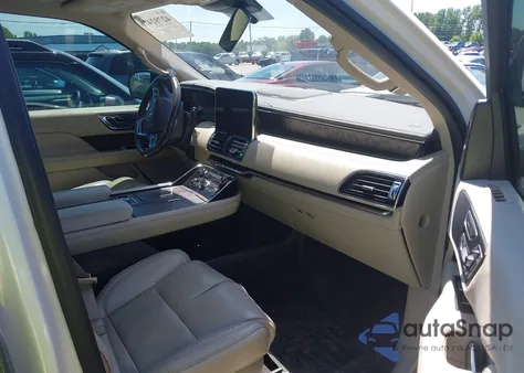 2019 Lincoln Navigator Reserve z USA, uszkodzony, nr VIN 5LMJJ2LT3KEL23203